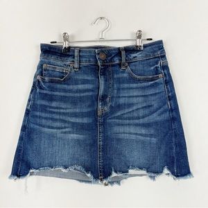 American Eagle High Rise Blue Denim Mini Skirt Frayed Hem‎ Size 4